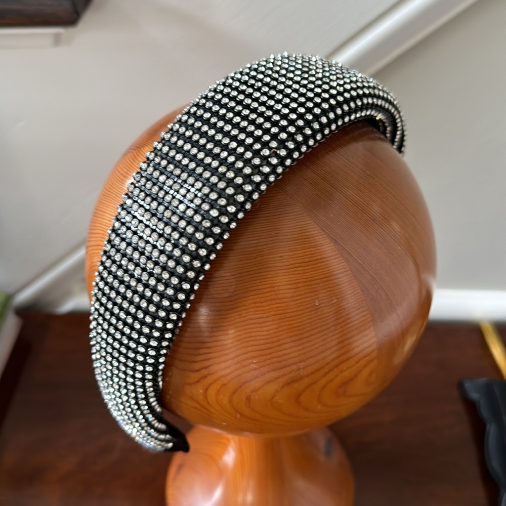 Padded Rhinestone Headband (Silver) - Picture 4 of 5